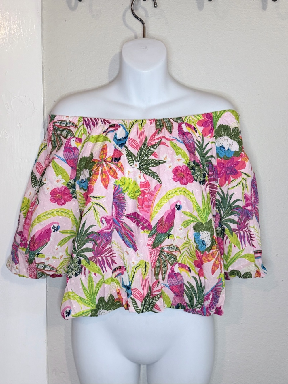 Crown & Ivy Pink Tropical Print Off Shoulder Elastic Waist Blouse Medium